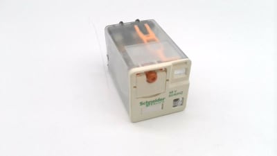 SCHNEIDER ELECTRIC RUMF3AB2E7