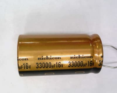 NICHICON UVR1C333MRD