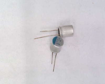 NICHICON PLF1A471MDO1