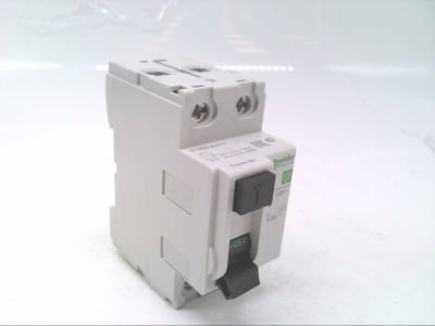 SCHNEIDER ELECTRIC M9R11240