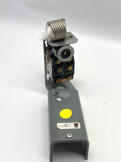 JOHNSON CONTROLS A28AA-8001