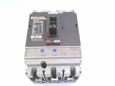 SCHNEIDER ELECTRIC NS250N-250A-3P