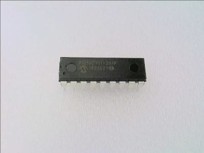 MICROCHIP TECHNOLOGY INC PIC16C711-20/P
