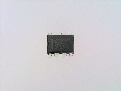 MAXIM INTEGRATED PRODUCTS MAX701CPA