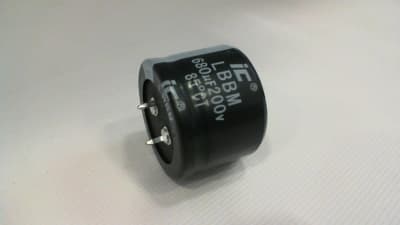 ILLINOIS CAPACITOR 687LBB200M2EC