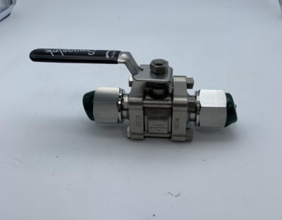 SWAGELOK SS-65TFVCR16-NL