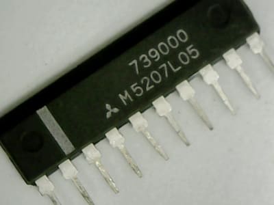 MITSUBISHI M5207L05