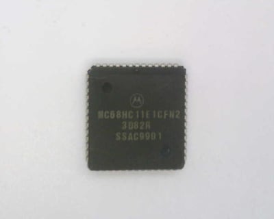NXP SEMICONDUCTOR MC68HC11E1CFN2