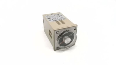 OMRON E5C2-R20K AC220-240 0-400