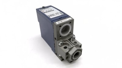 SCHNEIDER ELECTRIC XMLAM01V1S12