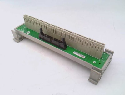 ALLEN BRADLEY 1492-IFM40FH-2