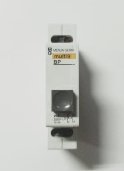 SCHNEIDER ELECTRIC MG15104