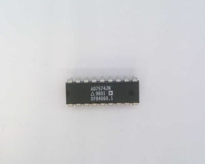 ANALOG DEVICES AD7574JNZ