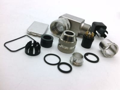 BINDER 423-2-99-5672-780-08