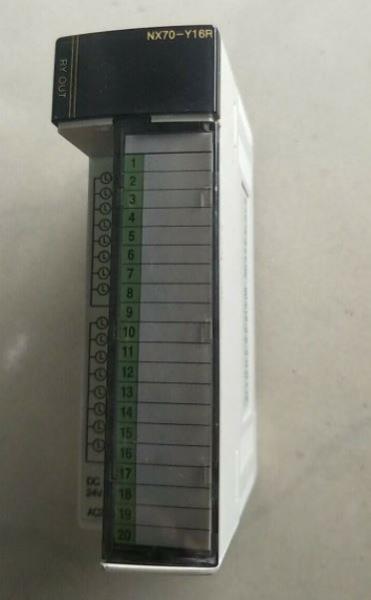 SAMSUNG NX70-Y16R