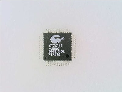 INFINEON CY7C131-55NC