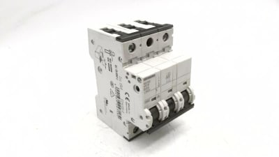 SIEMENS 5SY6-320-8