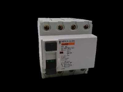 SCHNEIDER ELECTRIC 23529