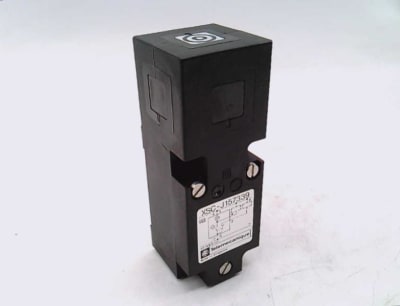 SCHNEIDER ELECTRIC XSC-J157339