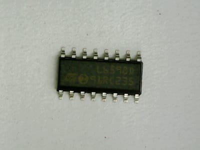 ST MICRO L6598D