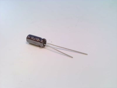 NICHICON UPW1V100MDD