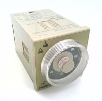 OMRON H3CR-G8L 100-120AC