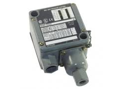 ALLEN BRADLEY 836T-D452JX21X15