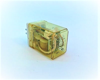 IDEC RR2P-UAC220V