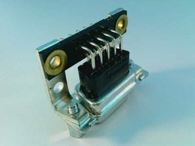 TE CONNECTIVITY 747020-2