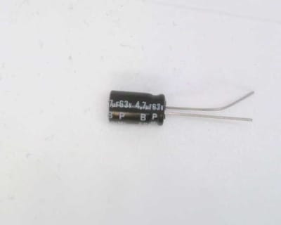 NICHICON UEP1J4R7MED