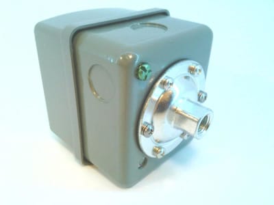 TELEMECANIQUE SENSORS 9013GSG2J16