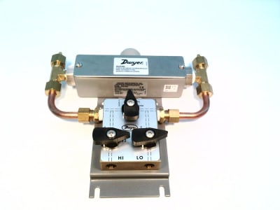 DWYER 629C-04-CH-P2-E5-S3-3V