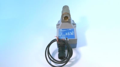 JOHNSON CONTROLS VA2202-AGA-2