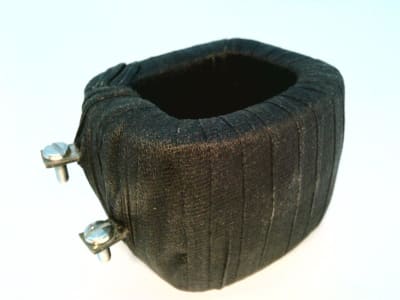 EATON CORPORATION 9-585-26