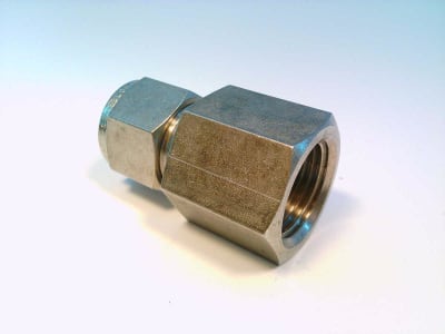 SWAGELOK SS-600-7-6RT