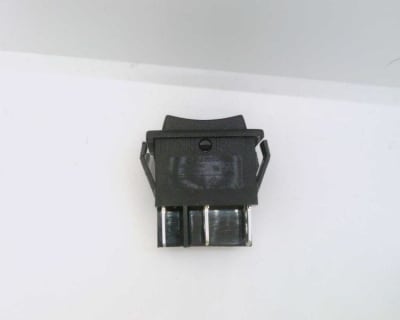 E SWITCH R5GBLKBLKEF0