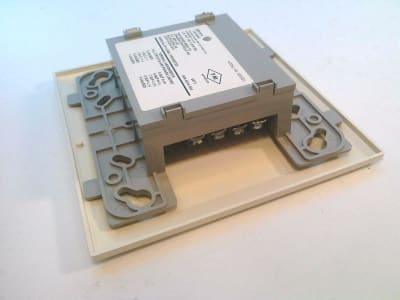 JOHNSON CONTROLS M300DJ