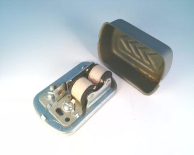 EDWARDS SIGNALING 725