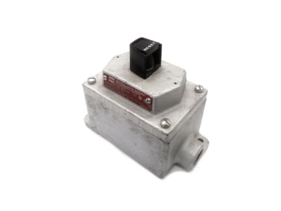 INDUSTRIAL CONTROL EQUIP EDS2184-S111