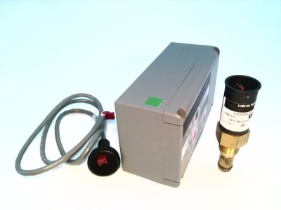 JOHNSON CONTROLS P445NCB-82C