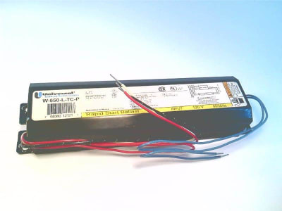 UNIVERSAL LIGHTING TECHNOLOGY W-650-L-TC-P