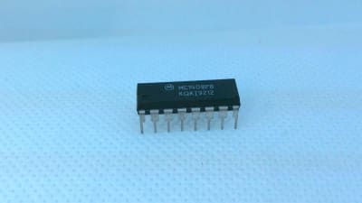 NXP SEMICONDUCTOR MC1408P8