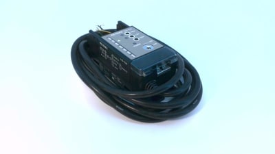 KEYENCE CORP LX2-70W