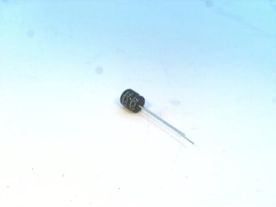 NICHICON USA1C470MDD
