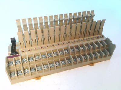 OMRON P7TF-IS16 AC110/120V