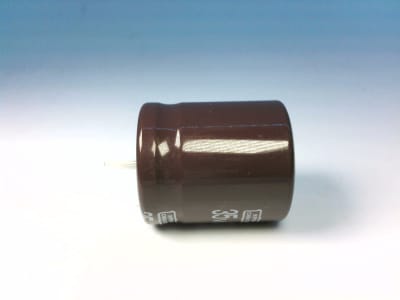 UNITED CHEMI CON EKMH350VNN332MP25T