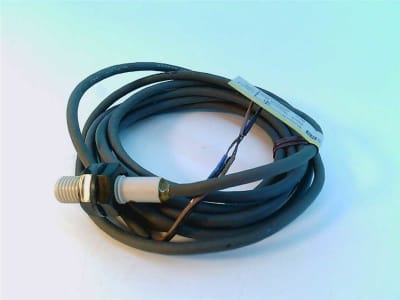 OMRON E2F-X1R5E1 2M