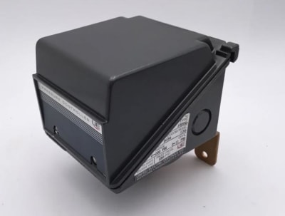 UNITED ELECTRIC J300D-270