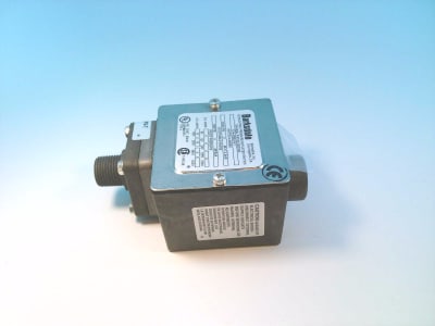 BARKSDALE E1H-H250-P6-T