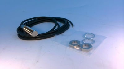 OMRON TL-X2E1-E3